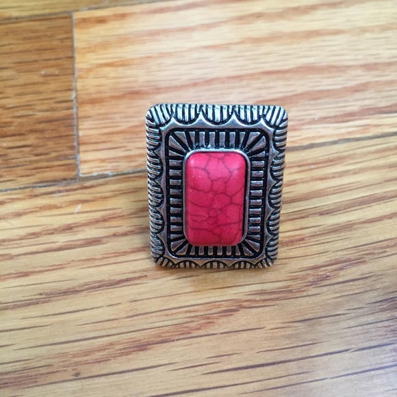 Red stone ring - Picture 3 of 3